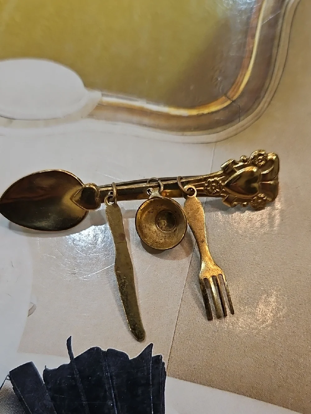 Gold-tone Miniature Cutlery Brooch Pin Spoon Cup Knife Fork‎ Brooch Chef Gift